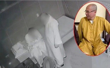 sex mèo sợ yêu Chiều con hư, bà mẹ bị con bắn tinh vào lồn